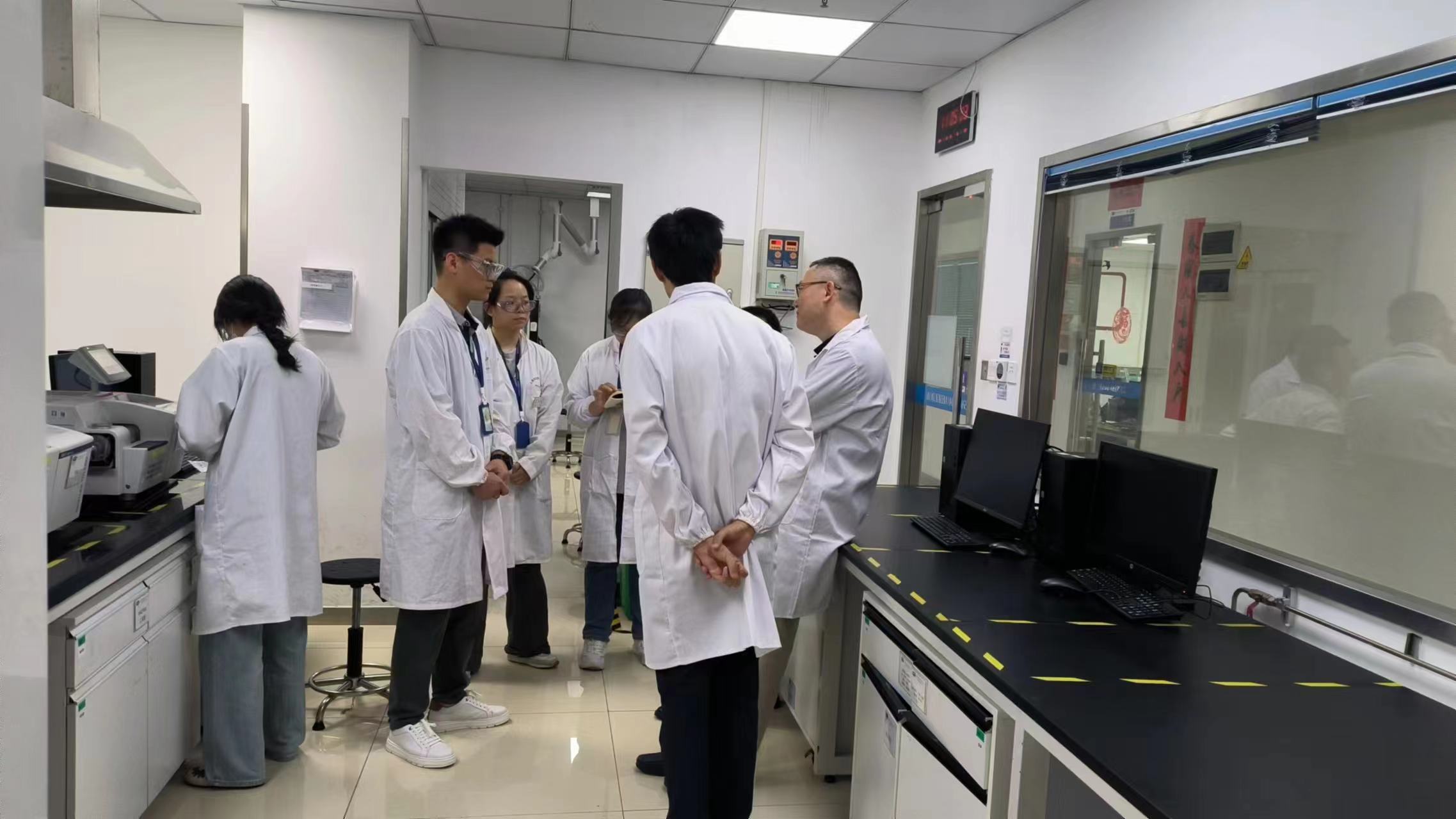 CNAS专家组对BB贝博尝试室进行了全面而深刻的查抄